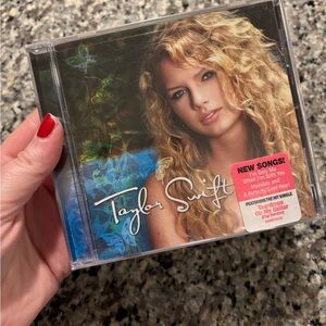Taylor Swift New Debut CD 2006/2008 Version Hype Sticker